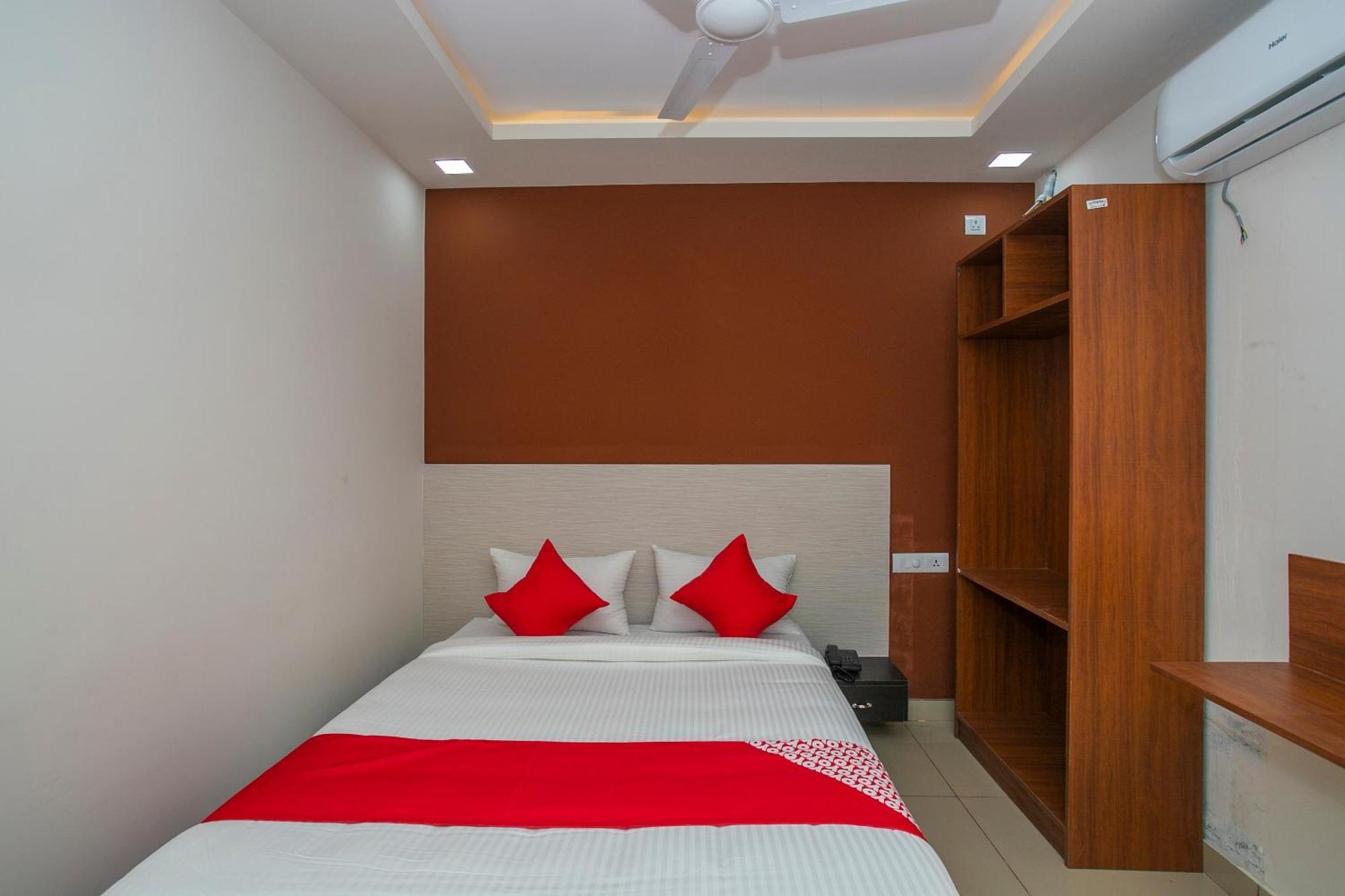 Hotel O Varcity Phi Premium Pavilion ,Above Hdfc Bank ,Near Anjaneya Temple Madiwala, Hosur Main R Bengalúr Exteriér fotografie