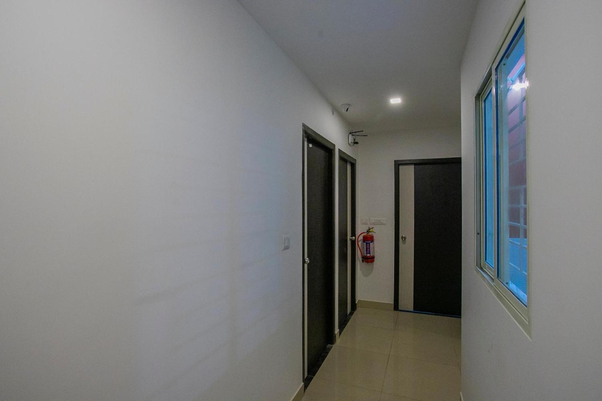 Hotel O Varcity Phi Premium Pavilion ,Above Hdfc Bank ,Near Anjaneya Temple Madiwala, Hosur Main R Bengalúr Exteriér fotografie