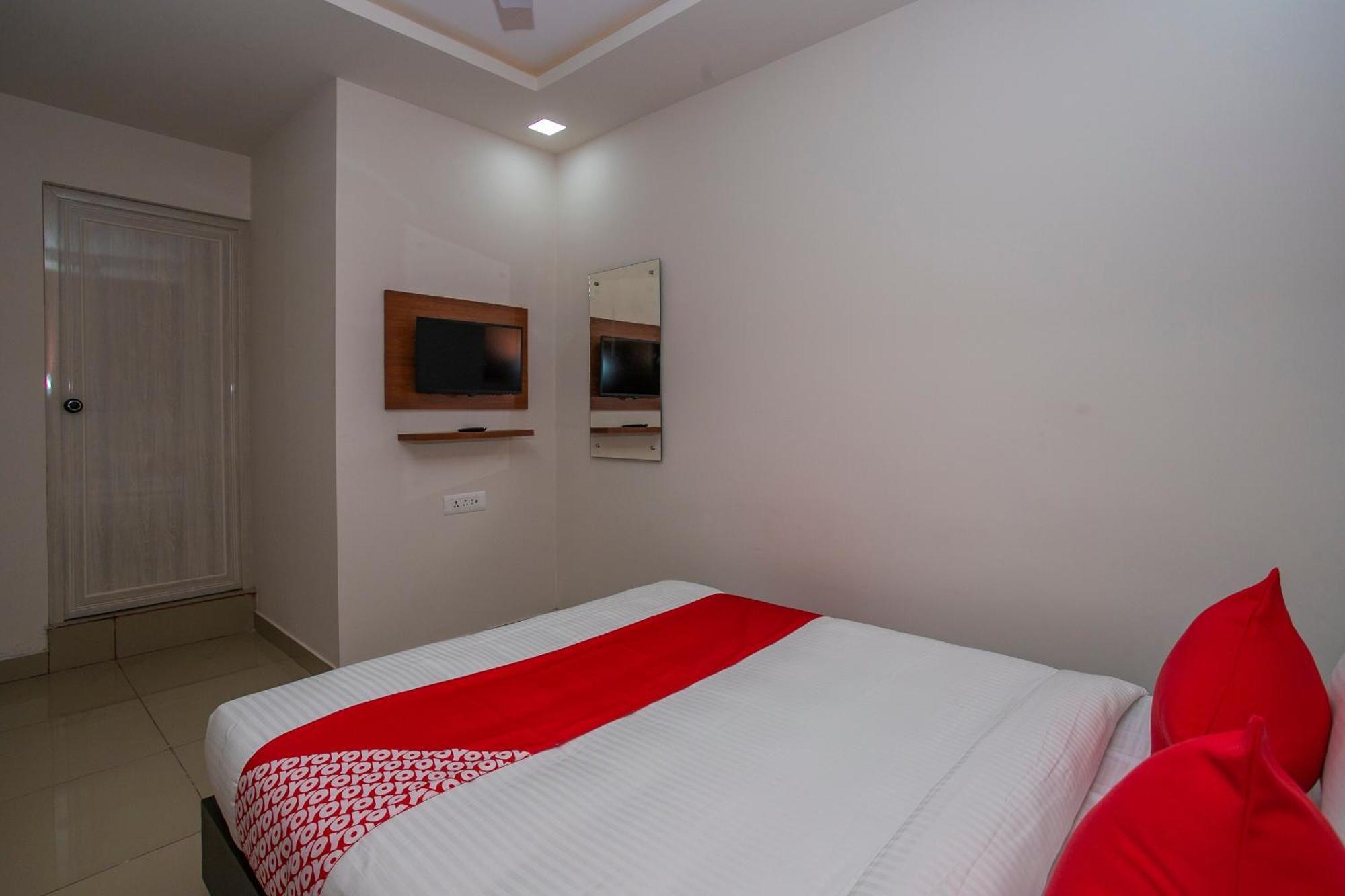 Hotel O Varcity Phi Premium Pavilion ,Above Hdfc Bank ,Near Anjaneya Temple Madiwala, Hosur Main R Bengalúr Exteriér fotografie