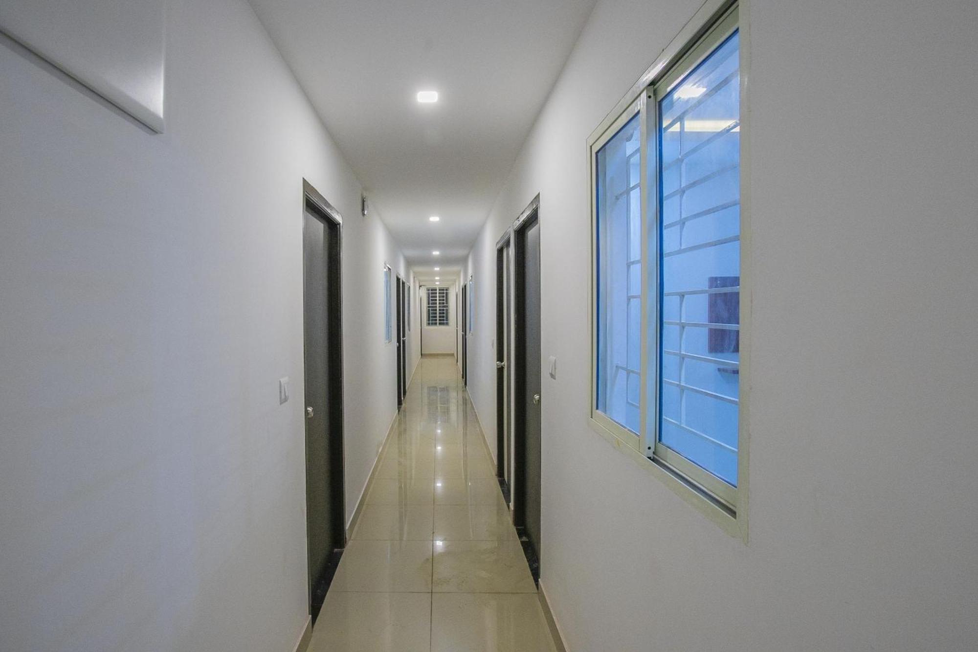 Hotel O Varcity Phi Premium Pavilion ,Above Hdfc Bank ,Near Anjaneya Temple Madiwala, Hosur Main R Bengalúr Exteriér fotografie